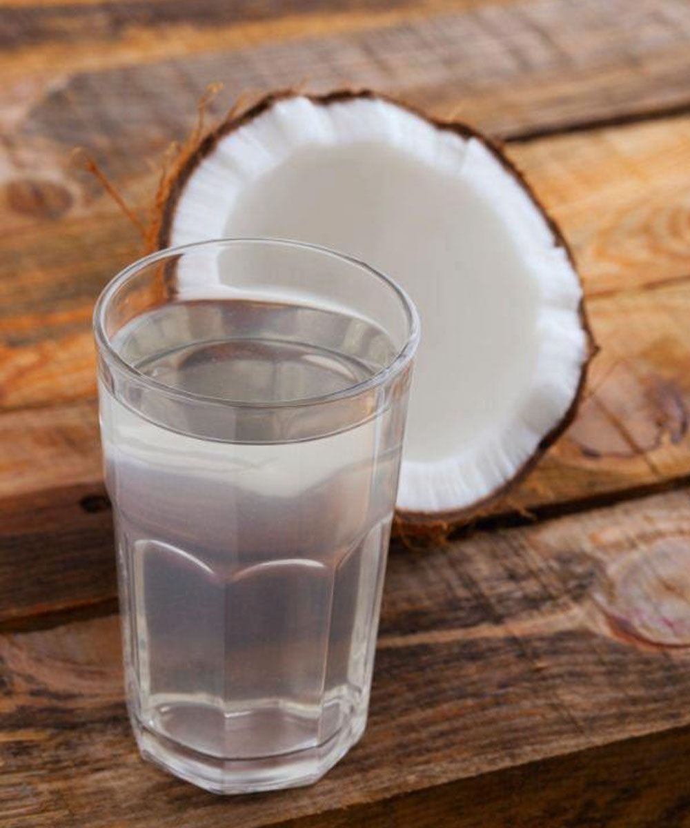 Ärzte geben bekannt, dass das Trinken von Kokoswasser … verursacht.