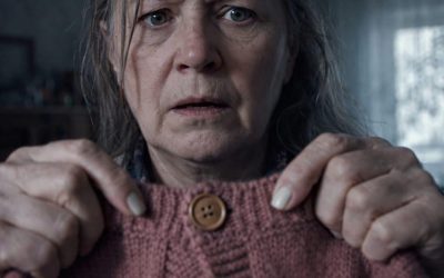Die Strickjacke, die mir meine Stimme zurückgab: Meine Tochter lachte, bis sie sie an ihrem Chef sah.
