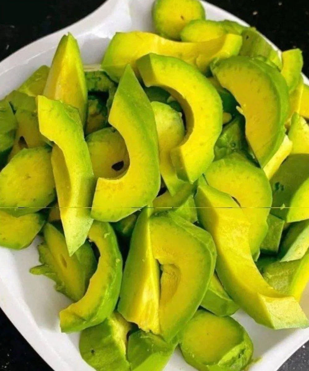 Bevor Sie noch eine Avocado essen, sollten Sie laut Ärzten Folgendes wissen…