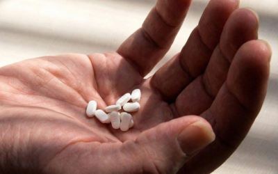 Cholesterinsenkende Medikamente verursachen Herzinfarkte, beschleunigen die Alterung und können Hirnschäden verursachen. Greifen Sie stattdessen zu diesen beiden Lebensmitteln (ERSTER KOMMENTAR).