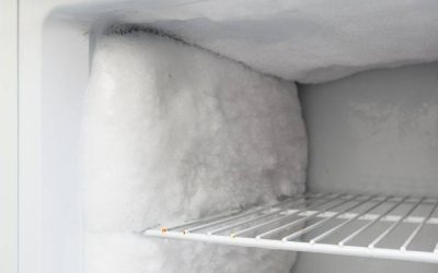 Genialer Trick: So tauen Sie Ihren Gefrierschrank schnell, effizient und mühelos ab