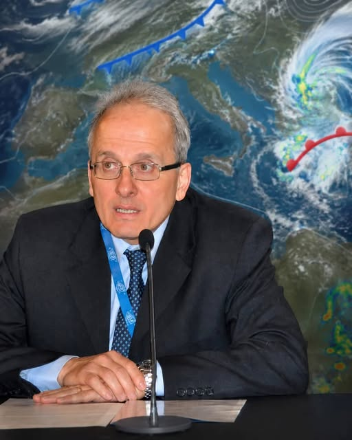 Meteorologe Gozzini erklärt: „So wird das Wetter im Juli sein. Es wird… Mehr…“