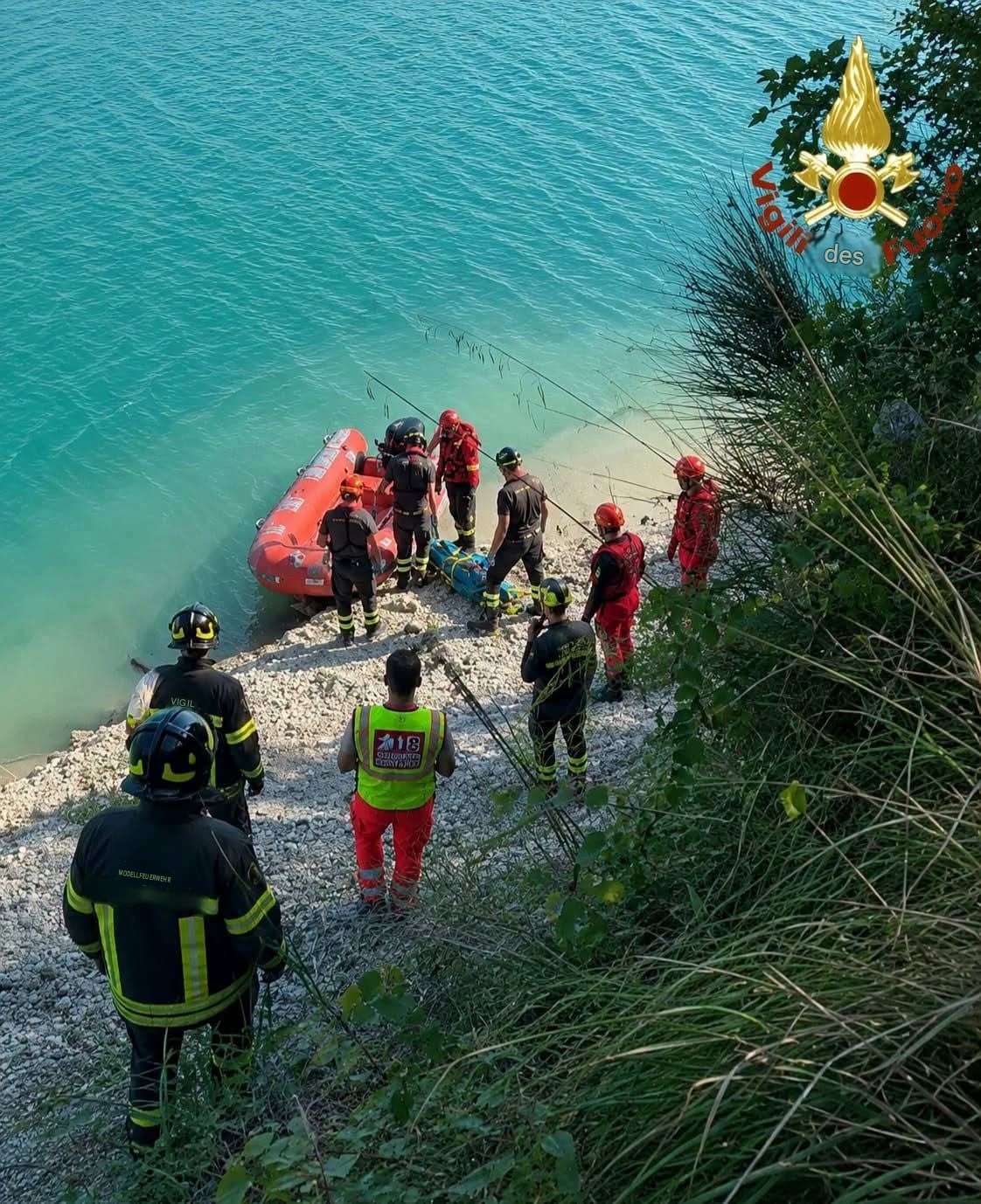 🕯️ Aus Ruhe wurde Tragödie… Was am See geschah, trieb allen die Tränen in die Augen.