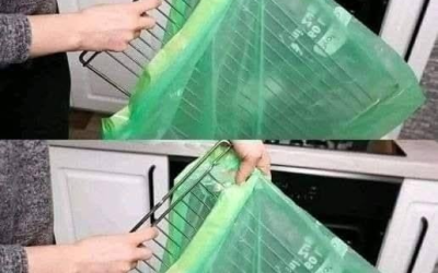Kein Schrubben nötig, einfach den Grill in eine Tüte packen und er ist wie neu.
