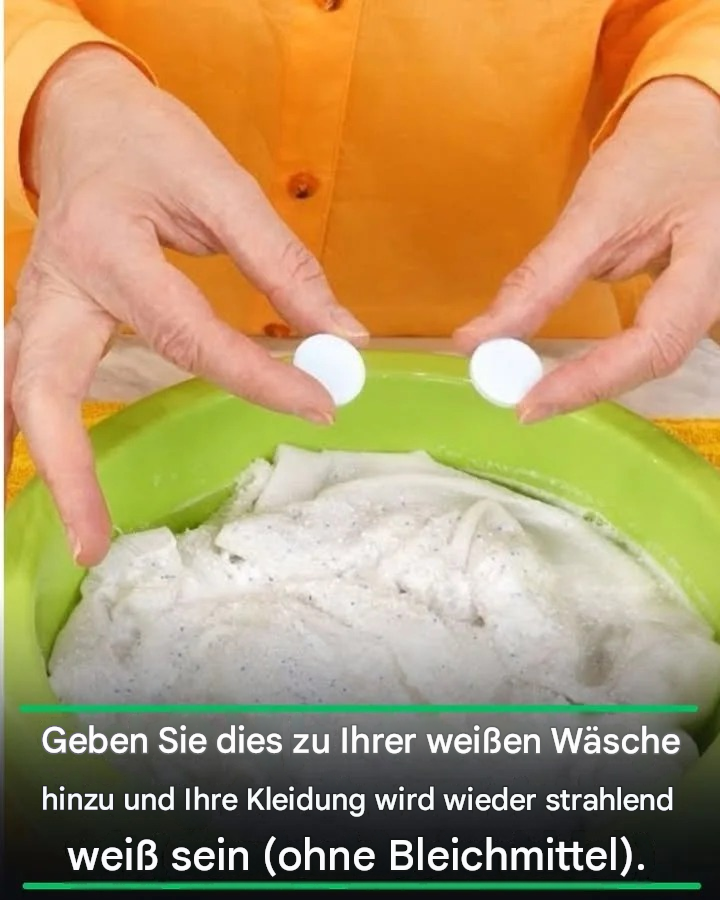 Geben Sie es einfach zu Ihrer weißen Wäsche und Ihre Kleidung wird wieder strahlend weiß sein (ganz ohne Bleichmittel).